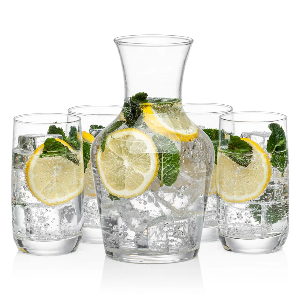 Carafe Summit et 4 boissons nordiques.