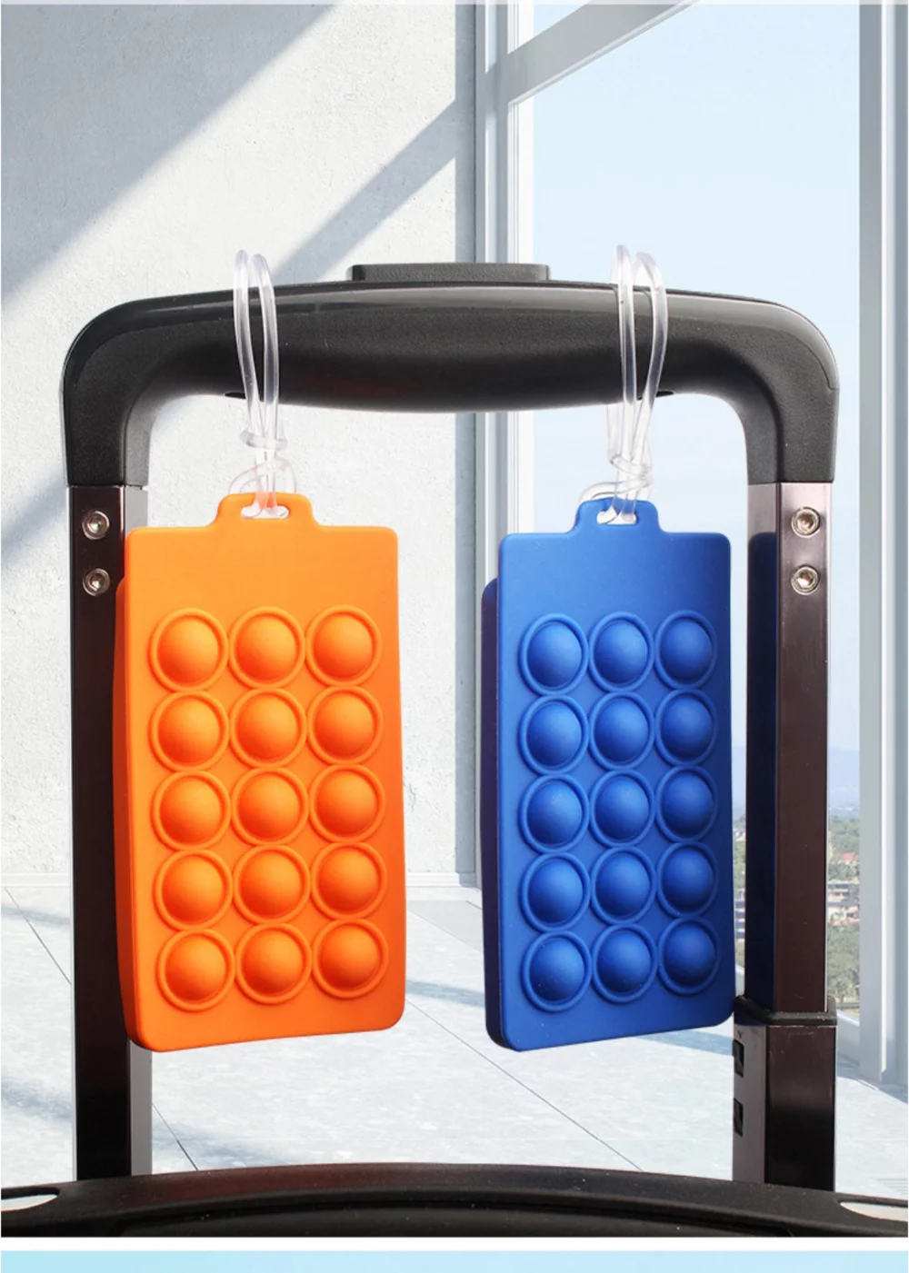 ÉTIQUETTE DE BAGAGE AVEC DÉTENDEUR POPPER