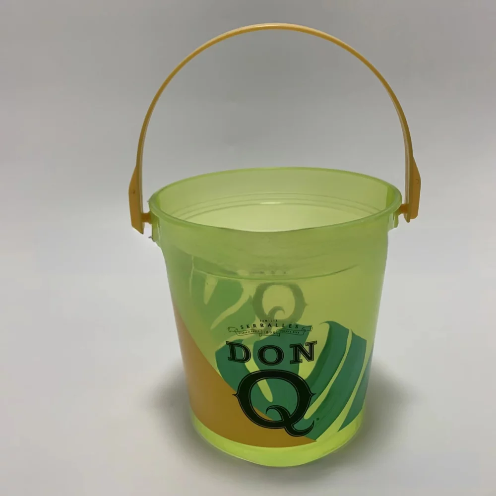 32 Oz. Plastic Pail with Handle