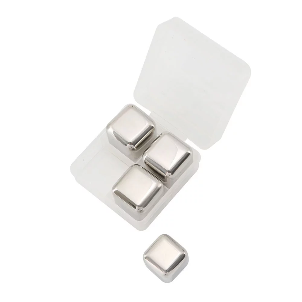 Ensemble de 4 glaçons à whisky dans un étui