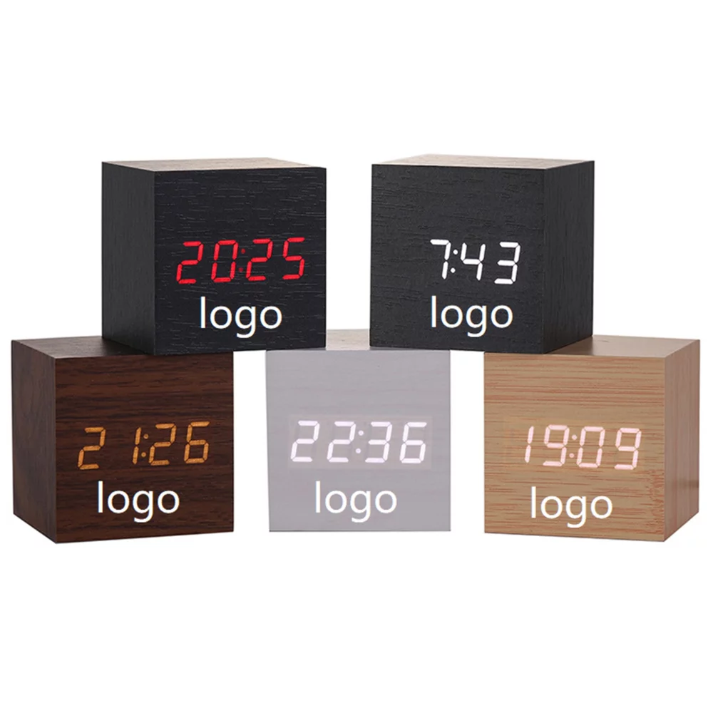 Horloge numérique LED en bois