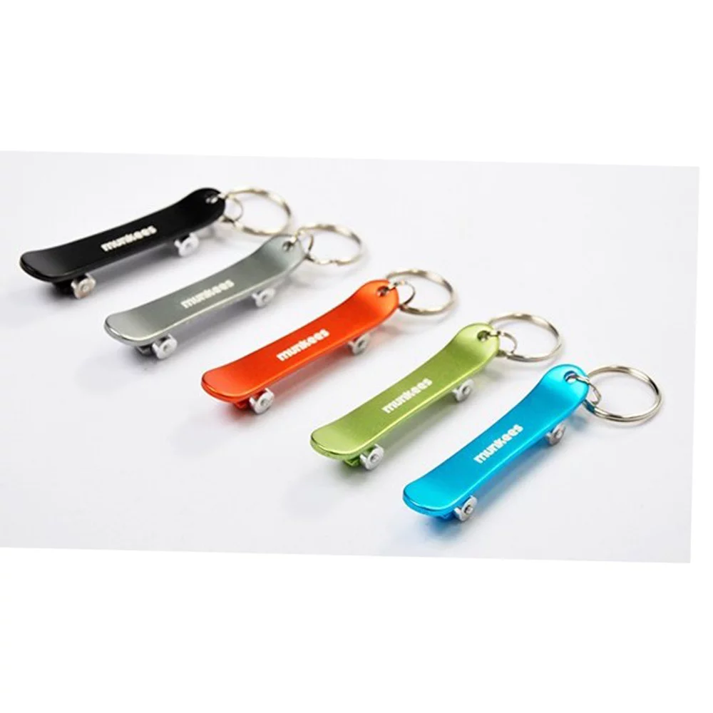 Porte-clés ouvre-bouteille en forme de skateboard en aluminium