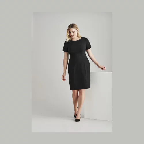 Robe à manches courtes