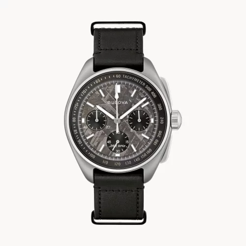 Montre chronographe pilote lunaire de la série Archive de Bulova®