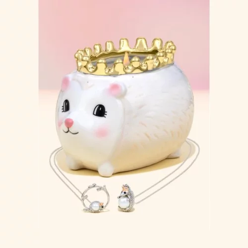 Hedgehog Queen Candle - Necklace Collection - White