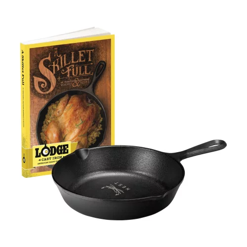 Ensemble cadeau Lodge® avec poêle en fonte de 8 pouces et livre de recettes complet
