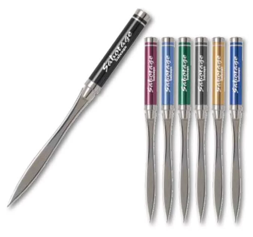 Ouvre-lettres en vitrine