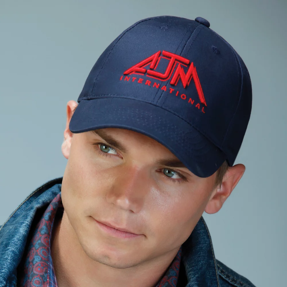 Casquette en sergé de coton brossé, best-seller