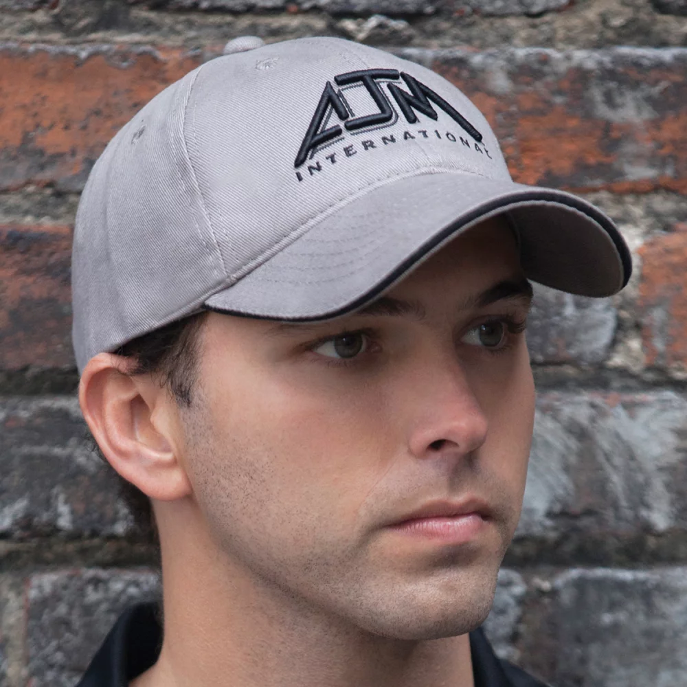 Casquette en sergé de coton brossé avec bordure contrastante