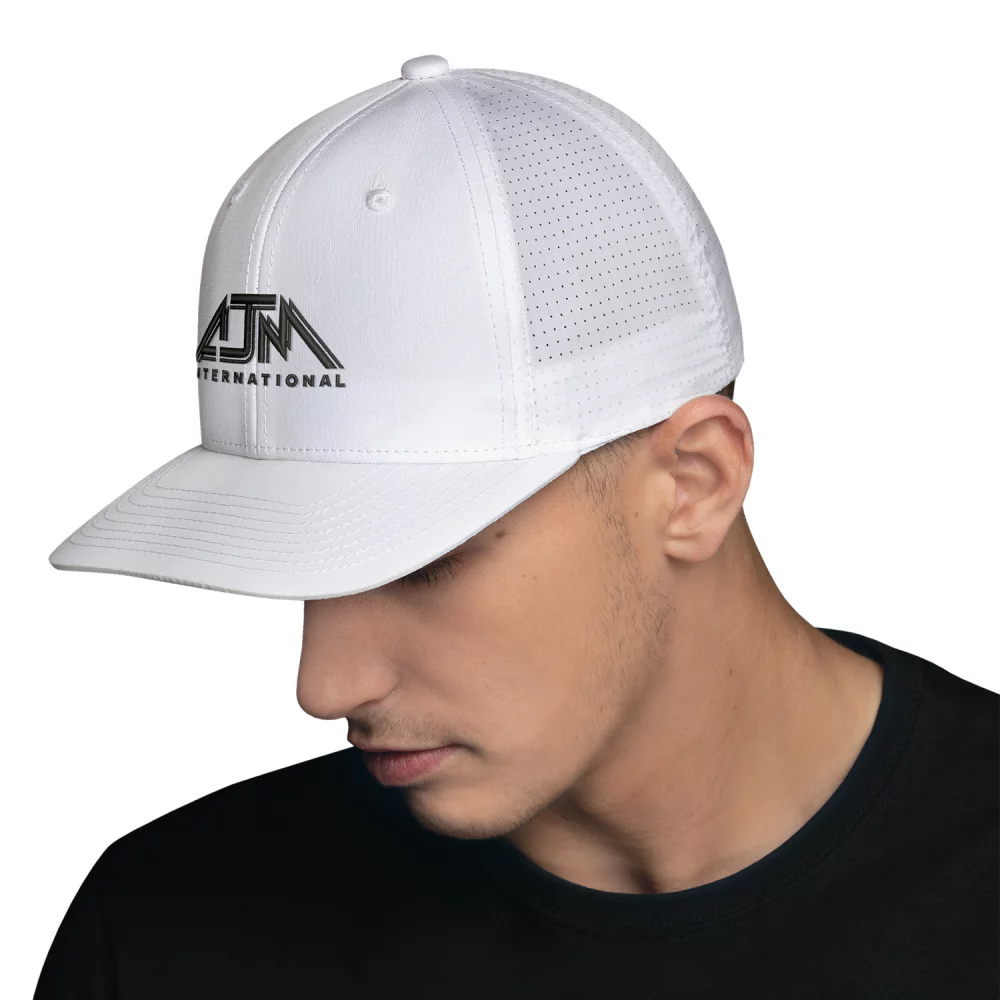 Casquette à 6 panneaux construite Pro-Round (dos en maille) - en maille en polyester ripstop