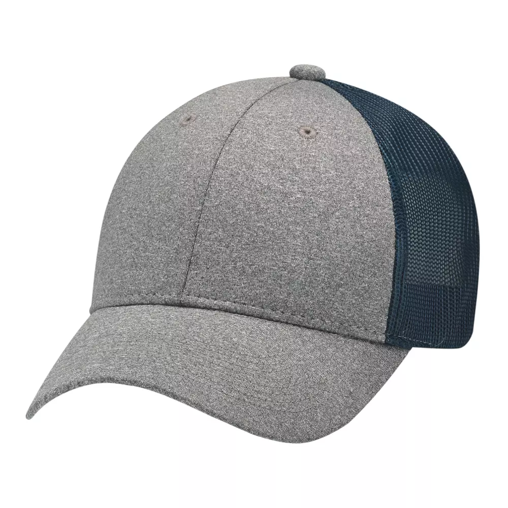 Casquette en polyester chiné et en maille douce en nylon.
