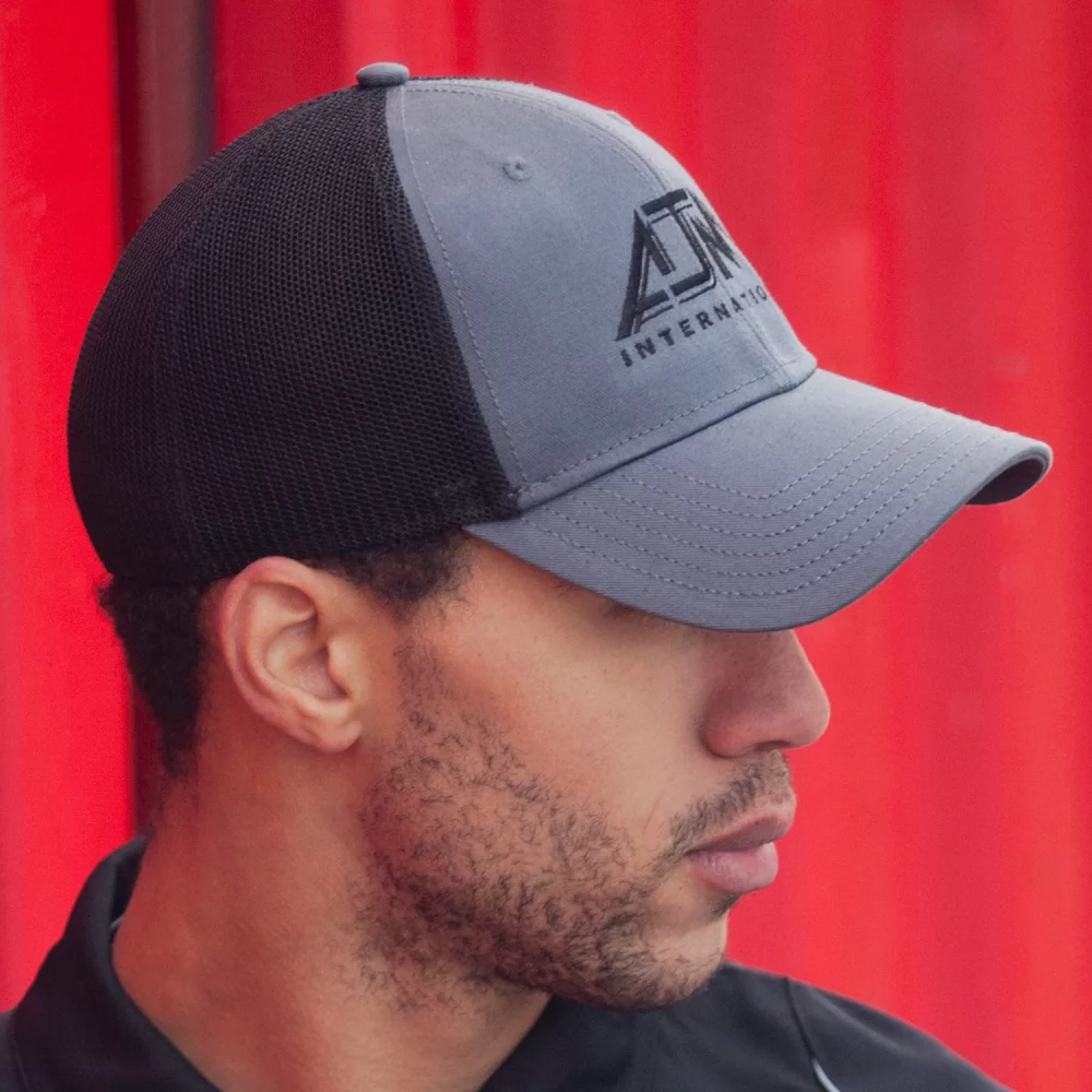 Casquette en sergé de coton/polyester et mesh en spandex A-Flex Deluxe Chino