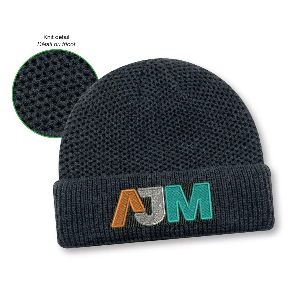 Bonnet à revers avec tricot en maille.