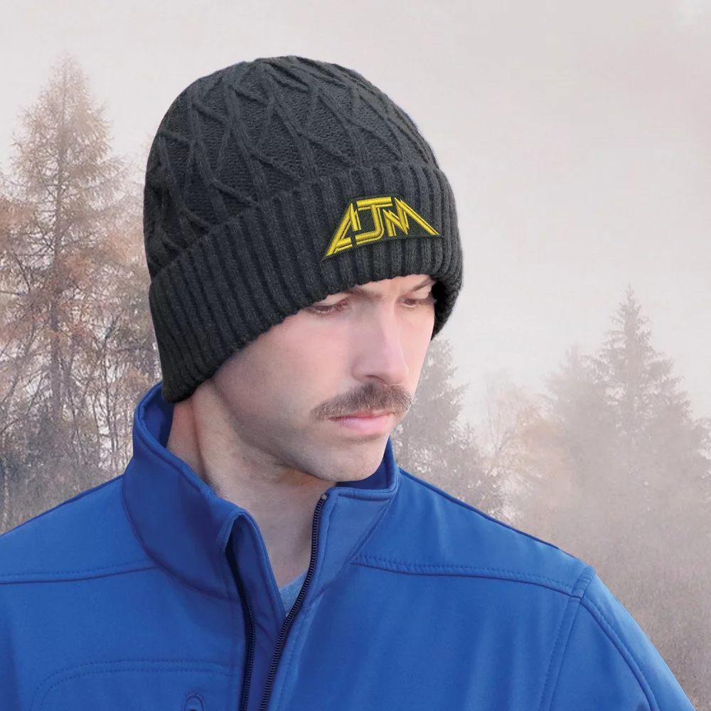 Bonnet à revers en tricot jacquard câblé