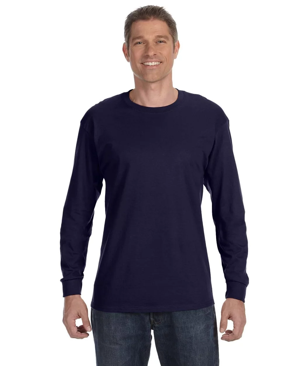 T-shirt à manches longues en coton épais pour adulte de Gildan.