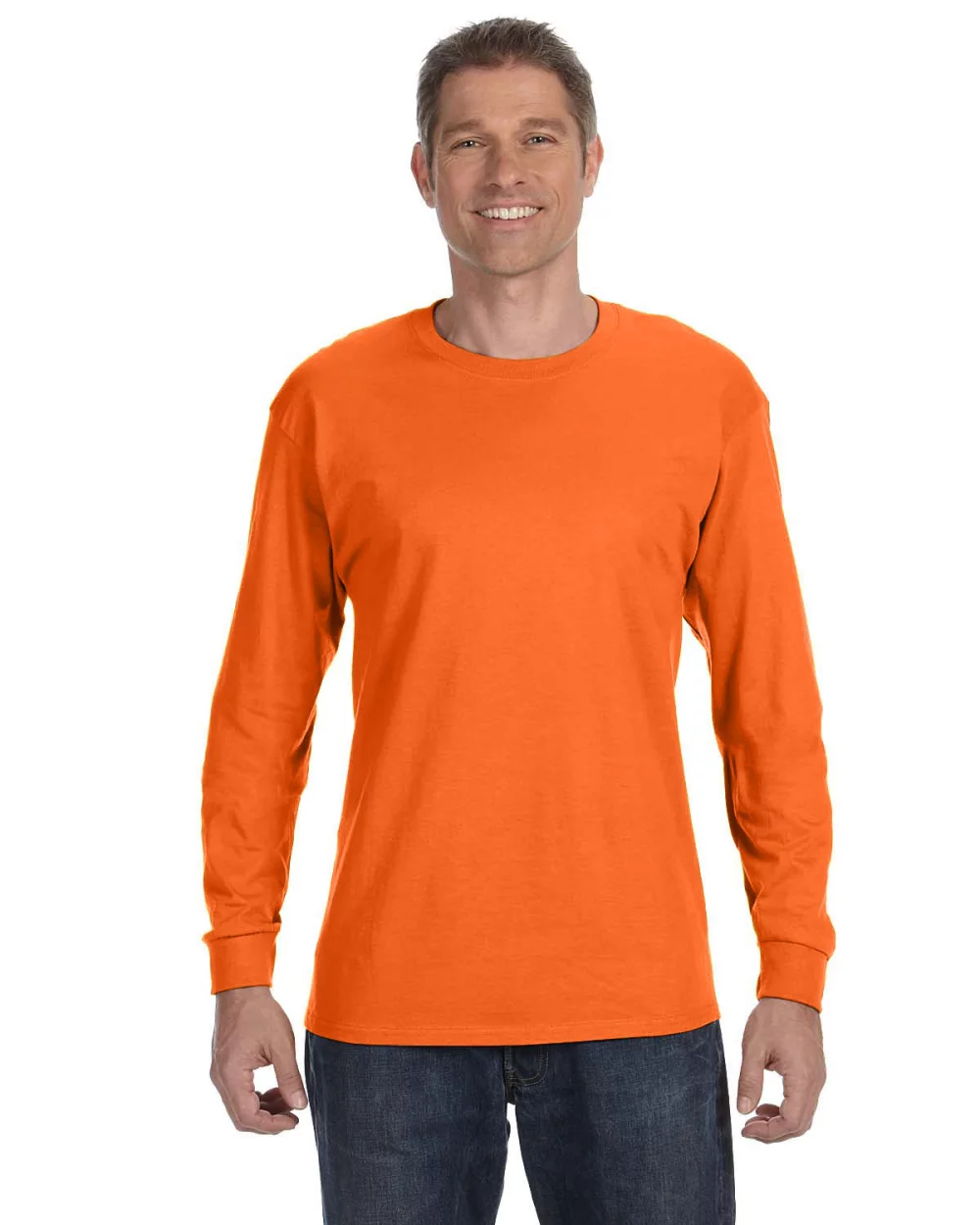 T-shirt à manches longues en coton épais pour adulte de Gildan.