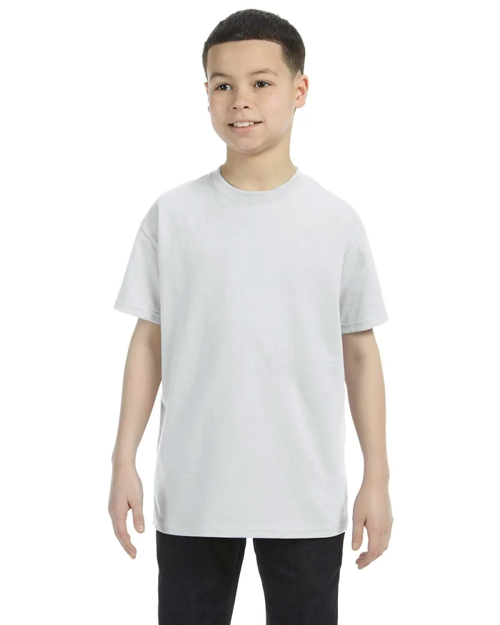 T-shirt en coton épais pour jeunes de la marque Gildan.