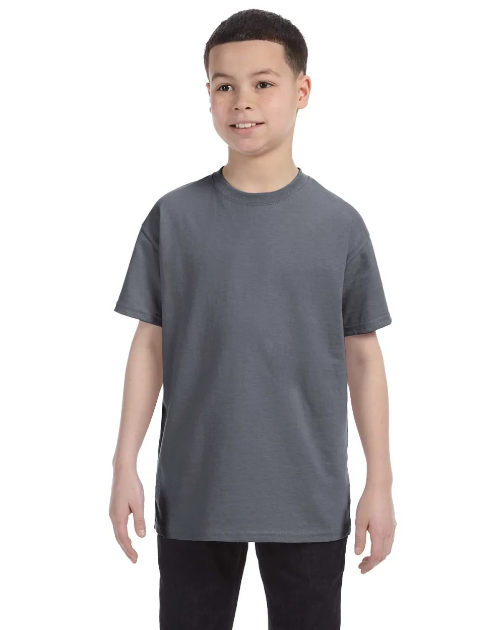 T-shirt en coton épais pour jeunes de la marque Gildan.