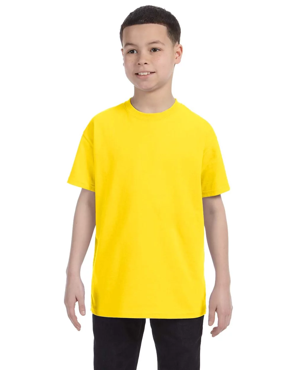 T-shirt en coton épais pour jeunes de la marque Gildan.