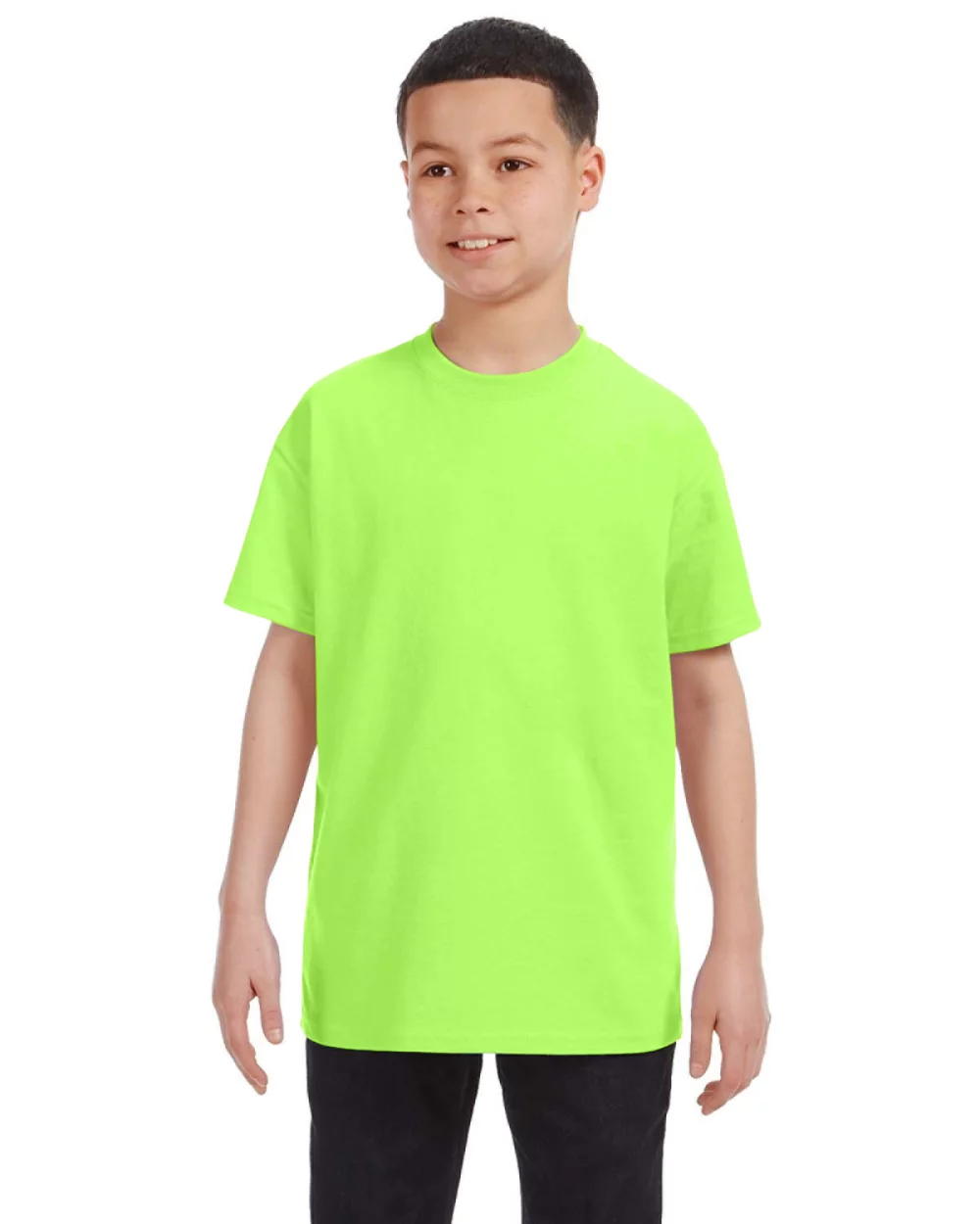 T-shirt en coton épais pour jeunes de la marque Gildan.