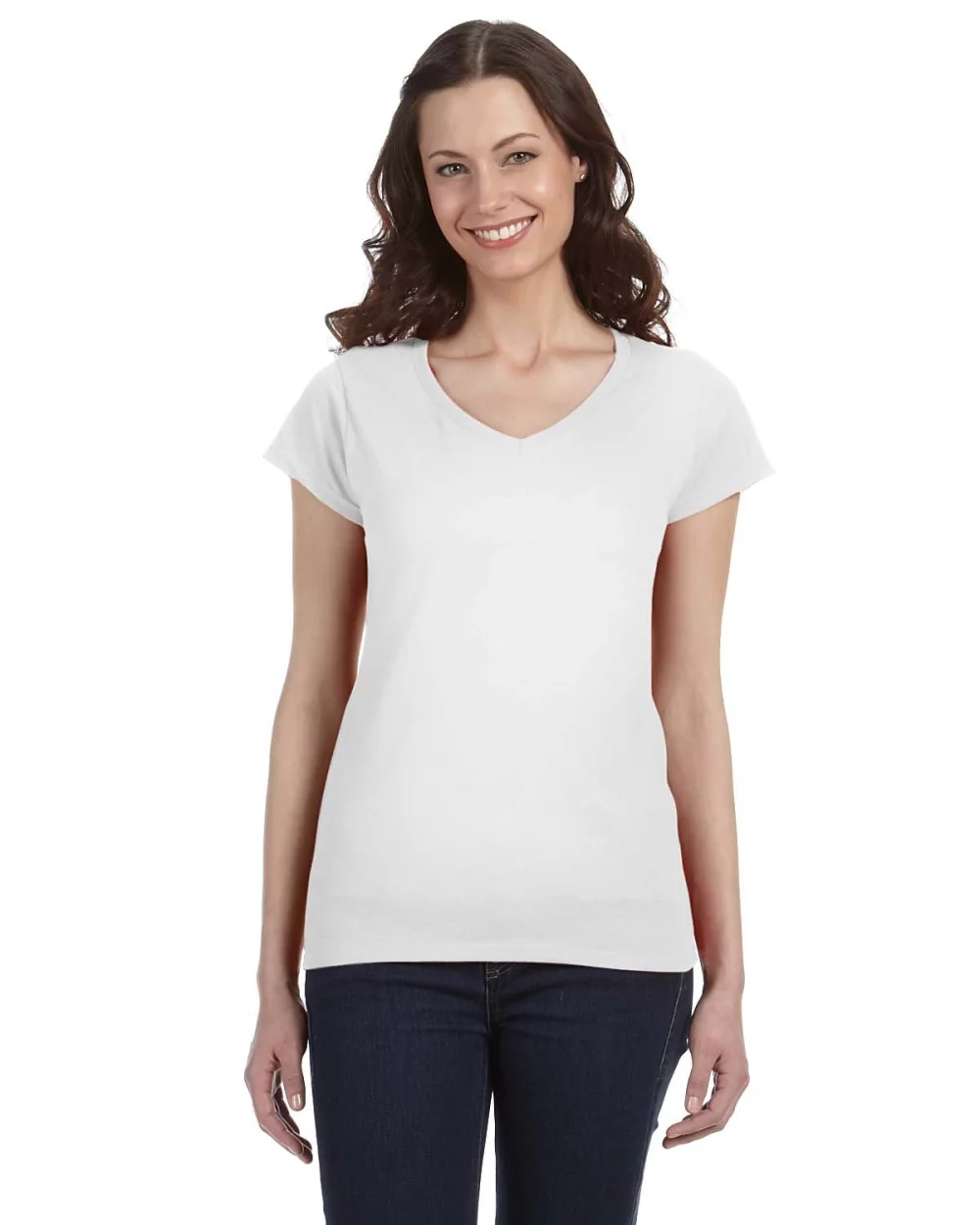 T-shirt ajusté à col en V Gildan pour femmes en SoftStyle®