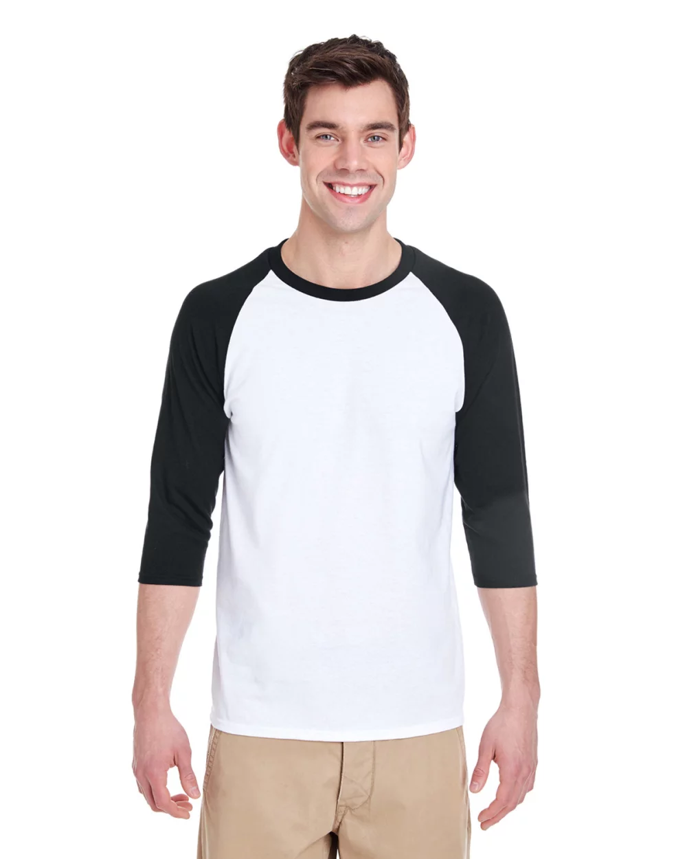 T-shirt à manches raglan trois-quarts en coton lourd pour adulte de Gildan.