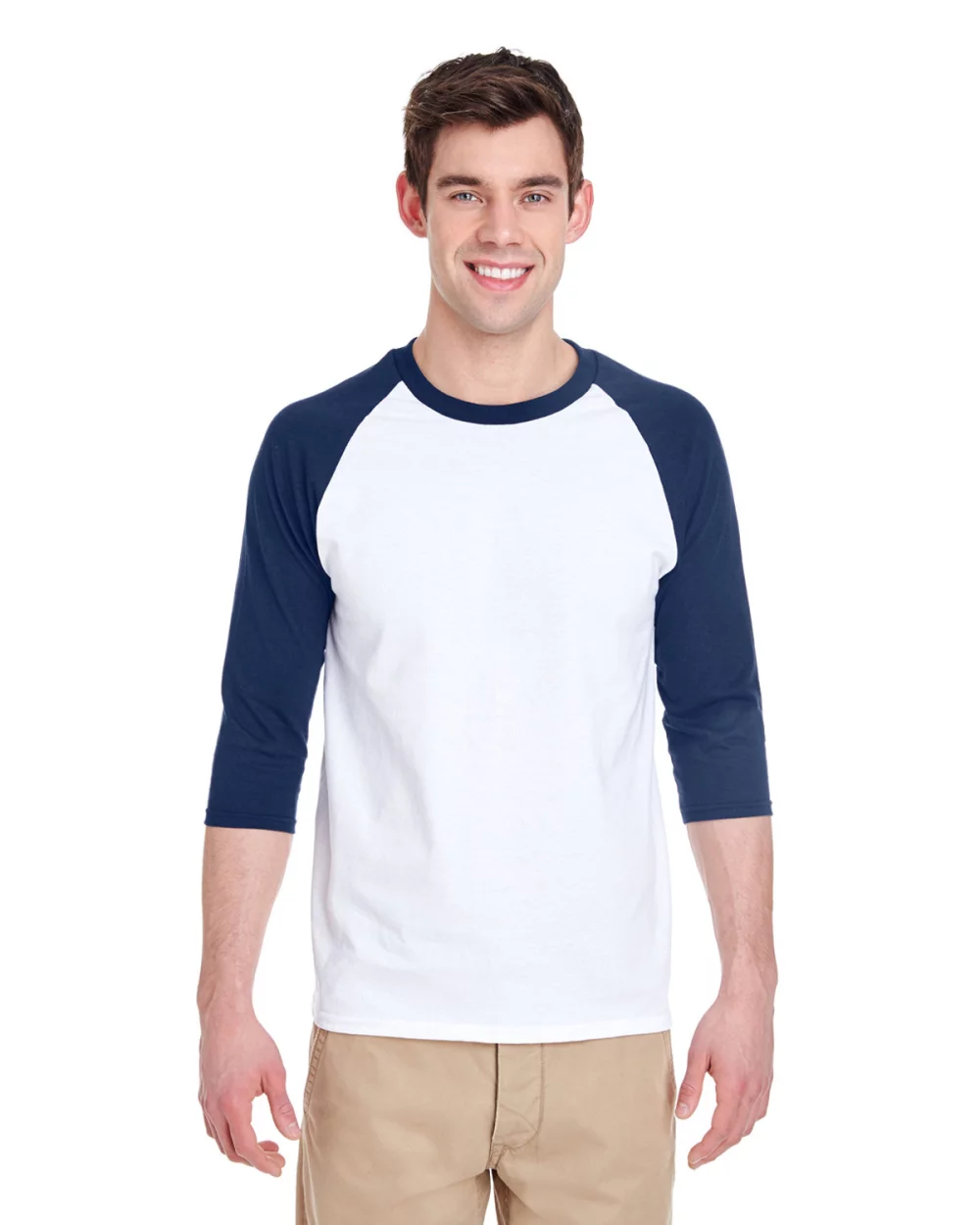 T-shirt à manches raglan trois-quarts en coton lourd pour adulte de Gildan.