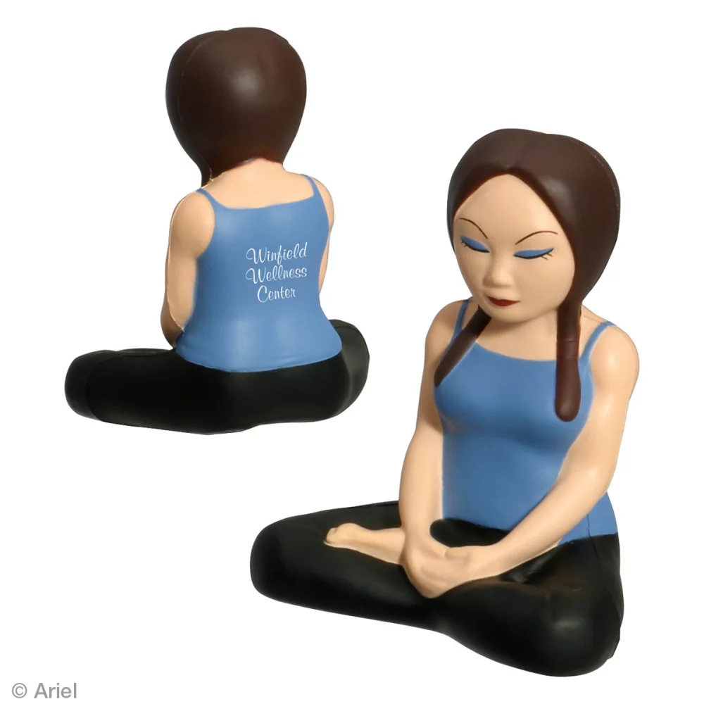 Fille de yoga soulage le stress