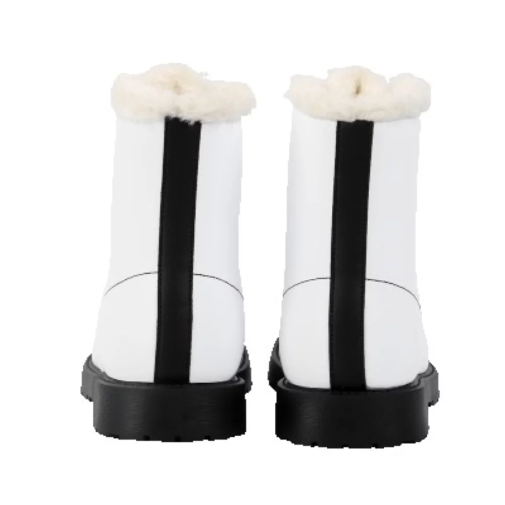 Custom boots with fur