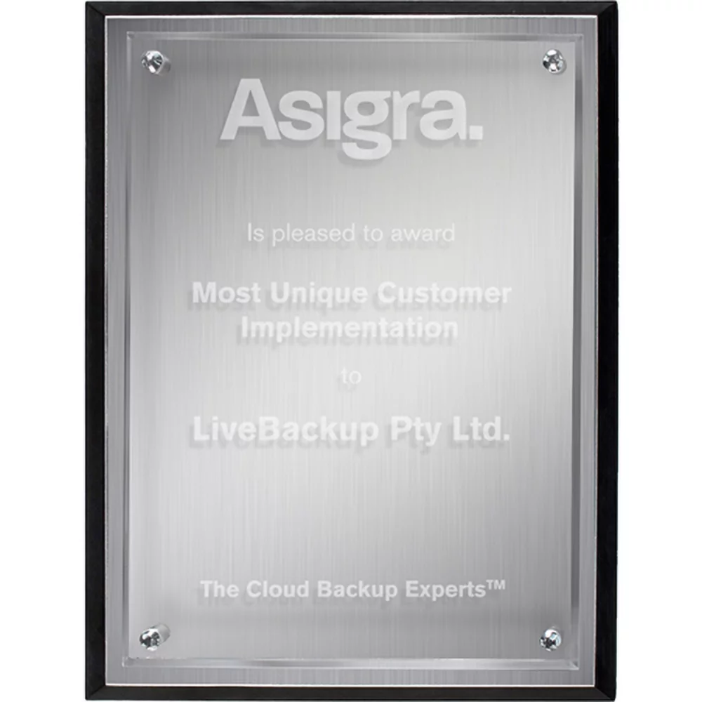 Plaque rectangulaire en aluminium Alumo Tech Silver (9" x 10" x 1") gravée au laser.
