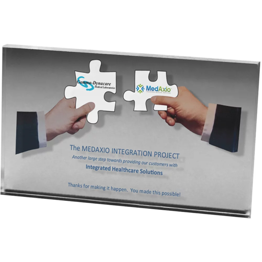Presse-papiers en acrylique transparent (3" x 5" x 3/8") avec image en couleur intégrale.