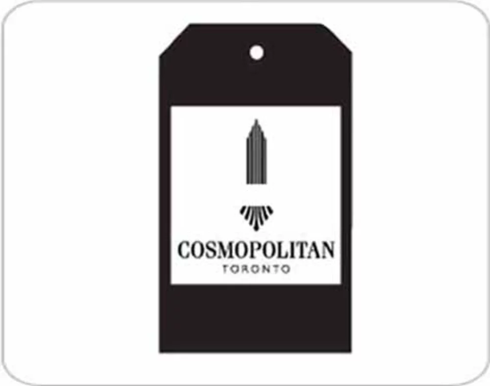 Désodorisant suspendu en forme d'étiquette de prix surdimensionnée