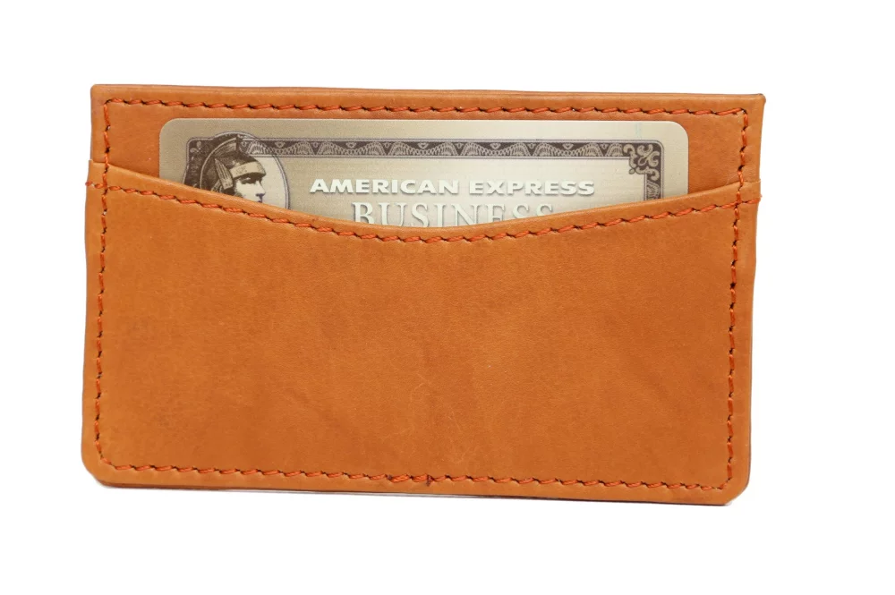 Étui à cartes de visite recto-verso Cheshire de couleur British Tan de la marque Ashlin® Designer.