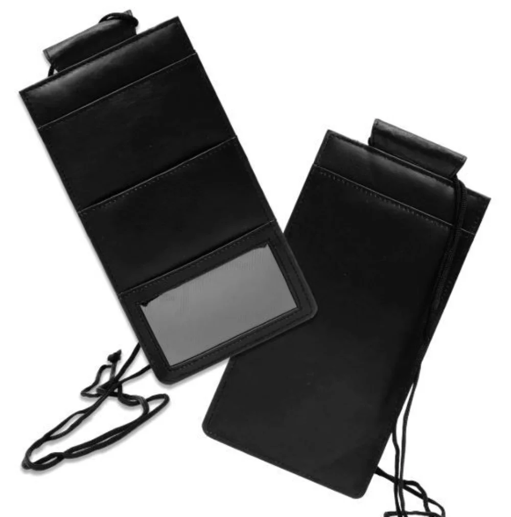 Portefeuille à cordon pour passeport Ashlin® Designer Kentucky Midnight Black