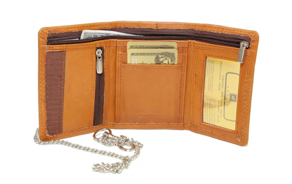 Portefeuille à chaîne tri-fold hipster Alden pour homme en cuir British Tan de Ashlin Designer®