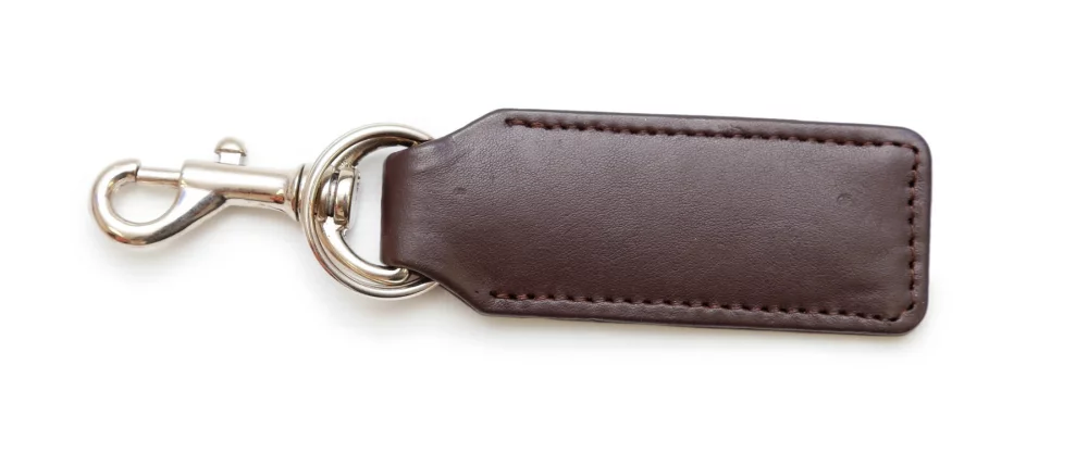 Porte-clés rectangulaire Beatrix de couleur brun expresso de designer Ashlin®