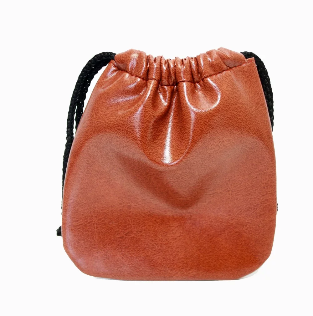 Pochette de golf à cordon en similicuir British Tan Oakmount de designer Ashlin®