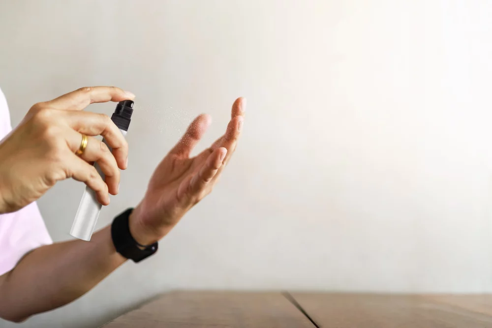 Vaporisateur de désinfectant pour les mains Black Cap 8 ml - Spécial