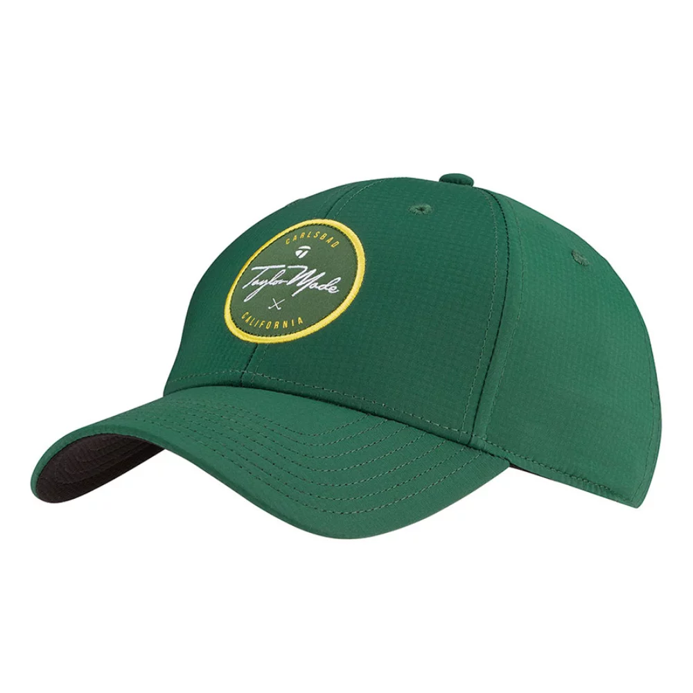 Casquette Radar TaylorMade® avec patch vert en cercle.