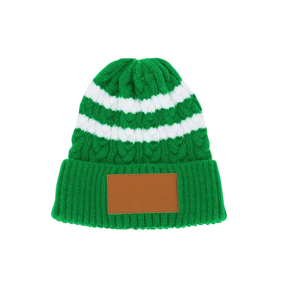 Bonnet en tricot torsadé avec revers/bord retroussé
