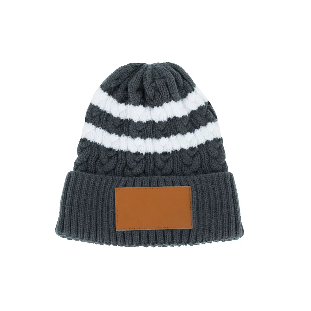 Bonnet en tricot torsadé avec revers/bord retroussé