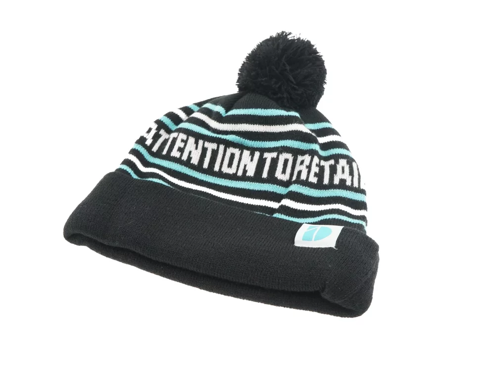 Bonnet à pompon avec étiquette tissée